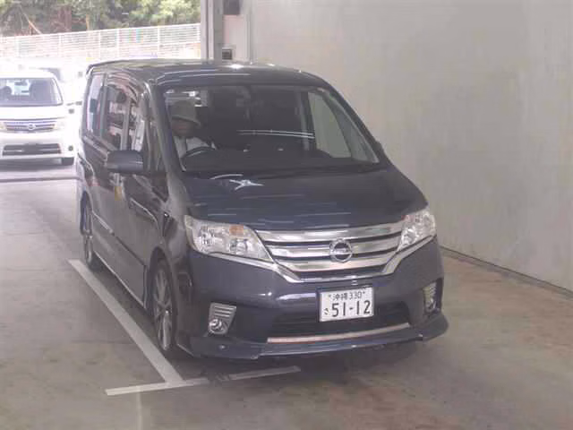 NISSAN SERENA