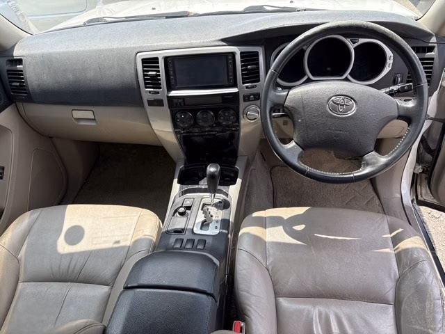 TOYOTA HILUX SURF