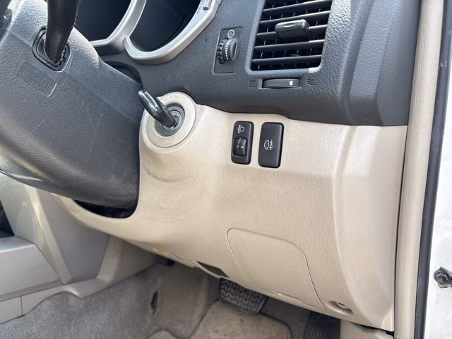 TOYOTA HILUX SURF