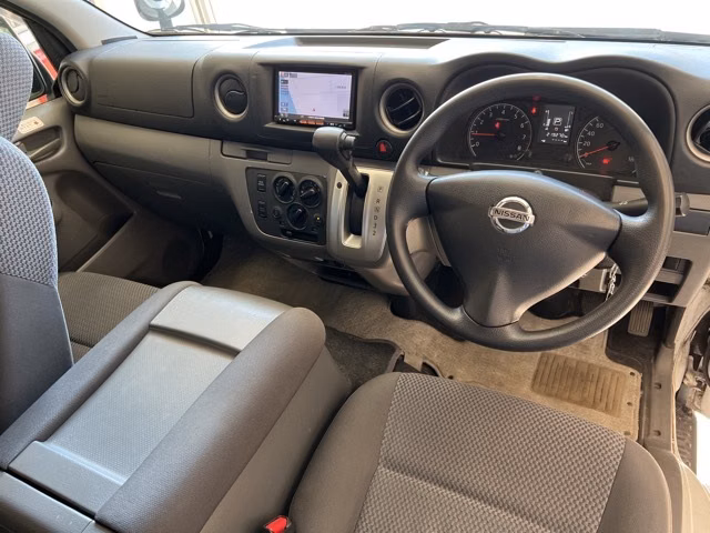 NISSAN NV350 CARAVAN