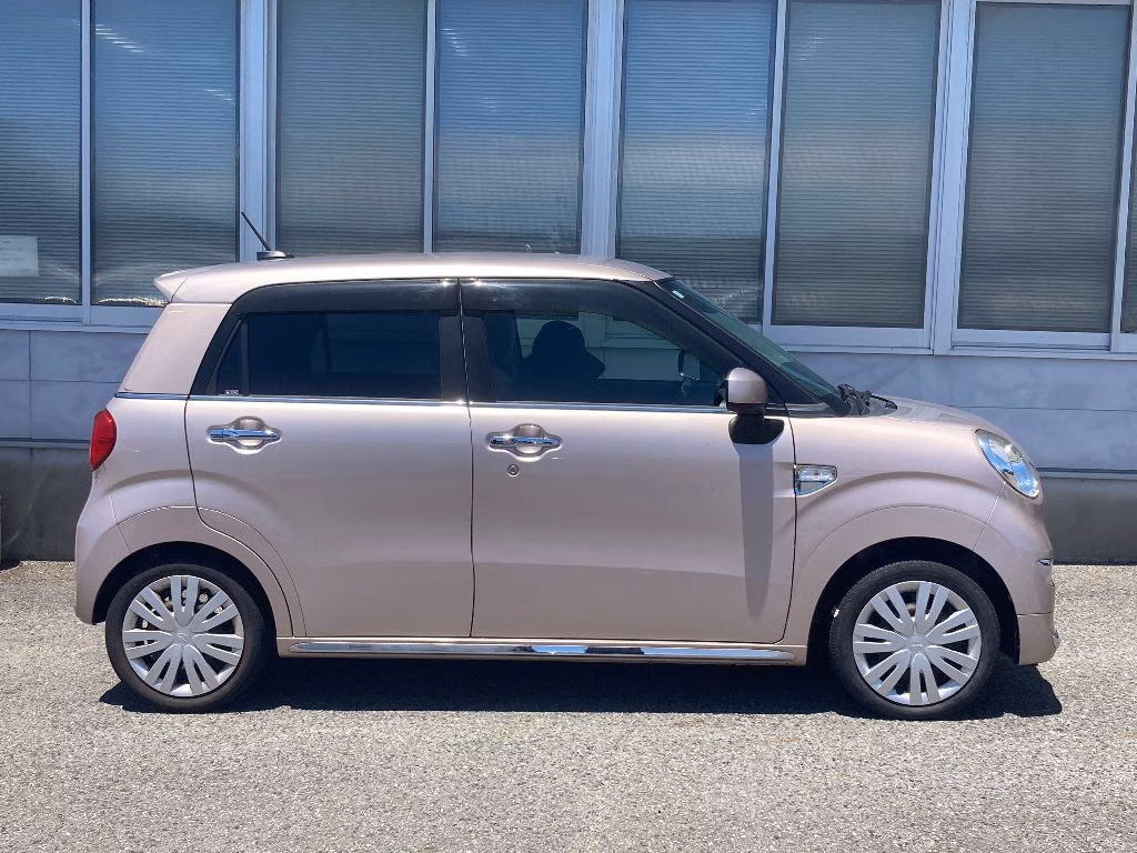 DAIHATSU CAST