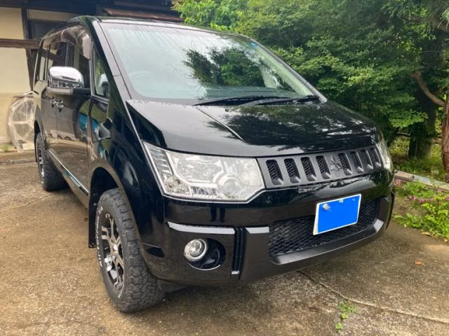 MITSUBISHI DELICA D:5