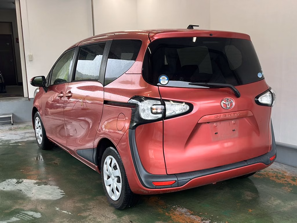 TOYOTA SIENTA