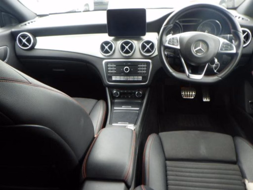 MERCEDES-BENZ CLA-CLASS