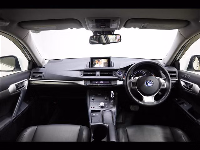 LEXUS CT200H