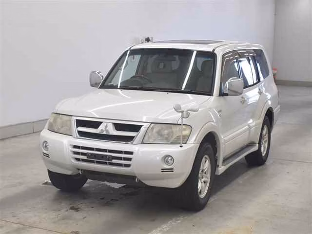MITSUBISHI PAJERO