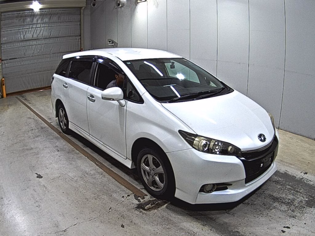 TOYOTA WISH
