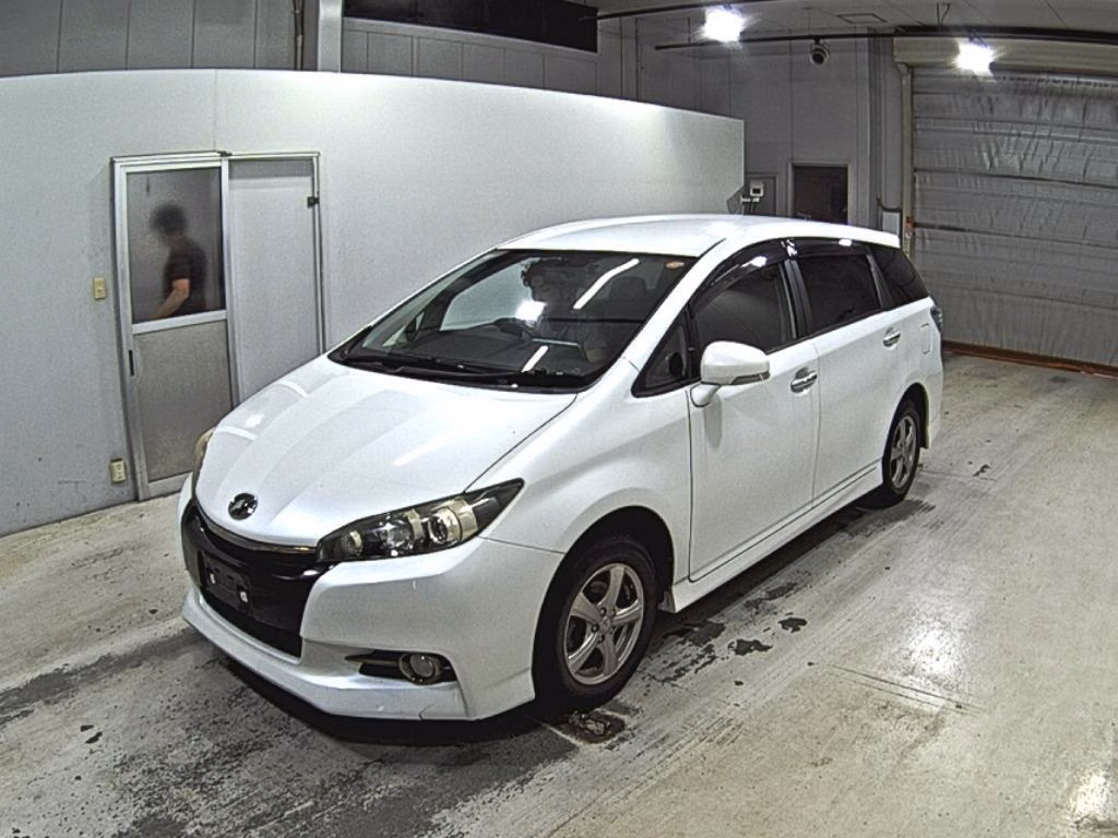 TOYOTA WISH