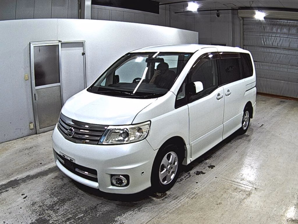 NISSAN SERENA