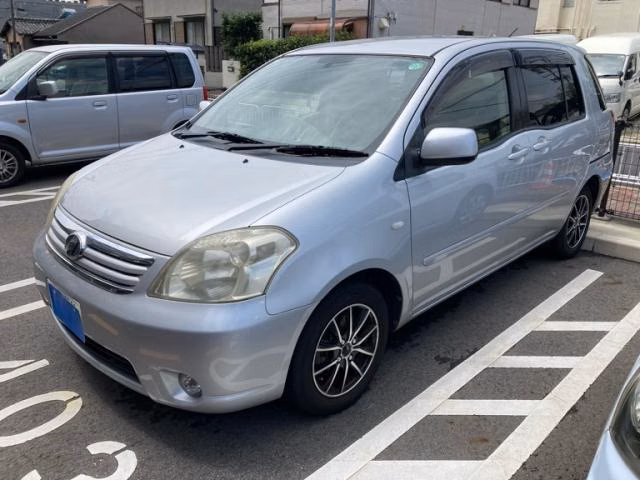TOYOTA RAUM
