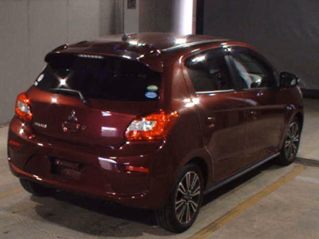 MITSUBISHI MIRAGE