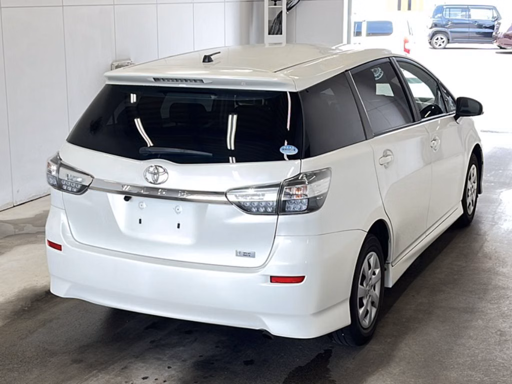 TOYOTA WISH
