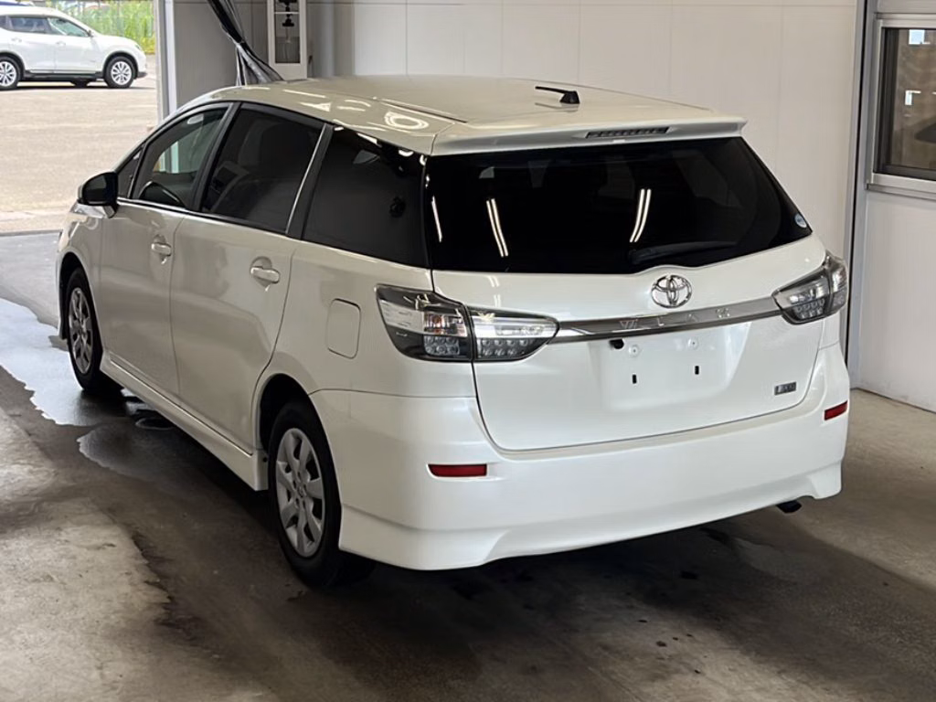 TOYOTA WISH