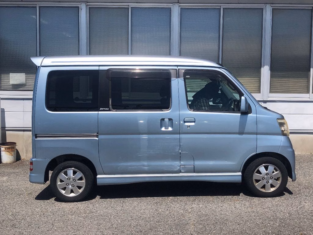 DAIHATSU ATRAI