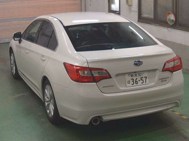 SUBARU LEGACY B4