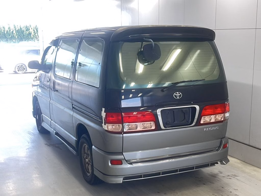 TOYOTA REGIUS
