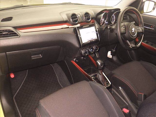 SUZUKI SWIFT