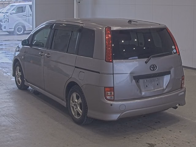 TOYOTA ISIS
