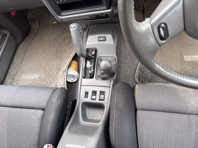 TOYOTA HILUX SURF