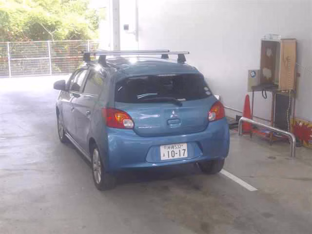 MITSUBISHI MIRAGE