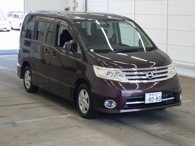 NISSAN SERENA