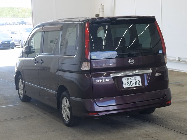 NISSAN SERENA