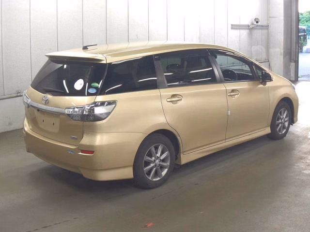 TOYOTA WISH