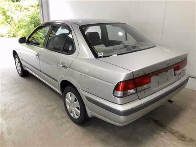 NISSAN SUNNY