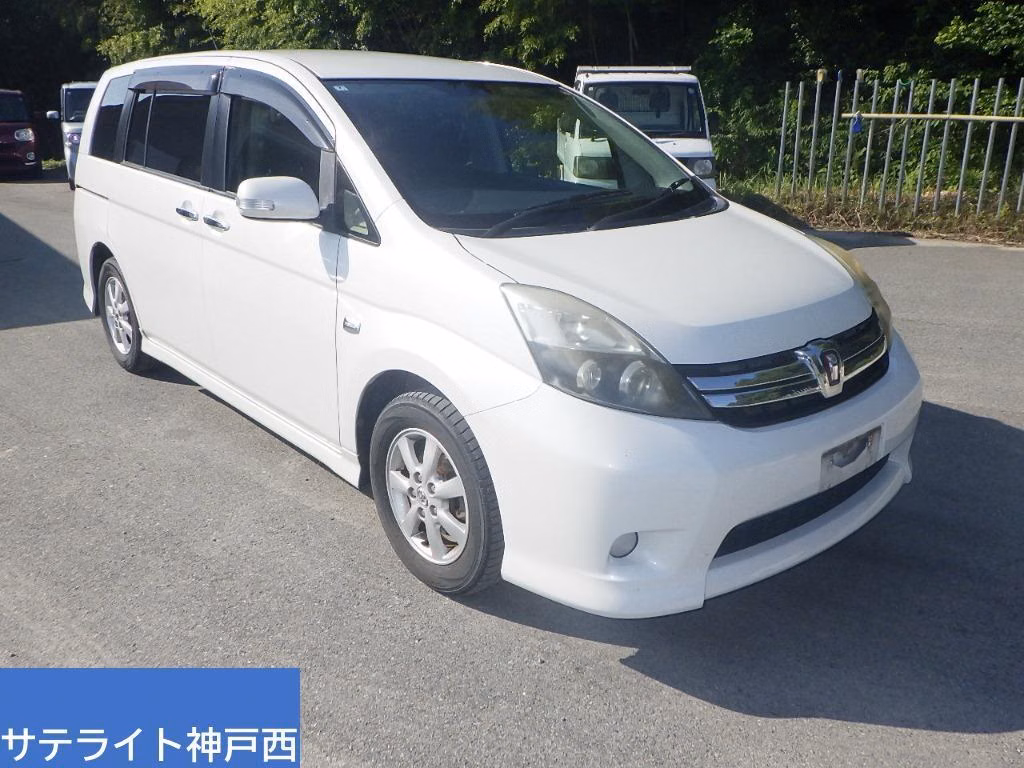 TOYOTA ISIS