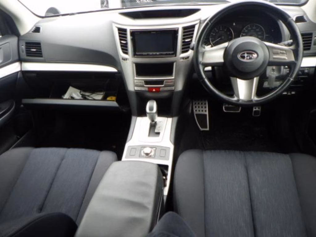 SUBARU LEGACY