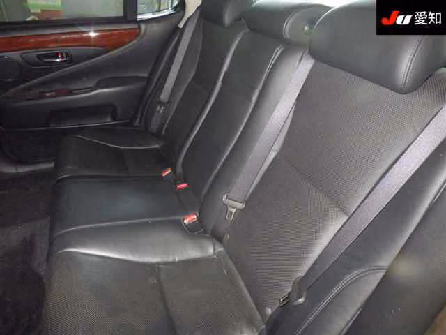 LEXUS LS460