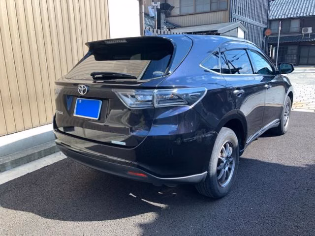 TOYOTA HARRIER