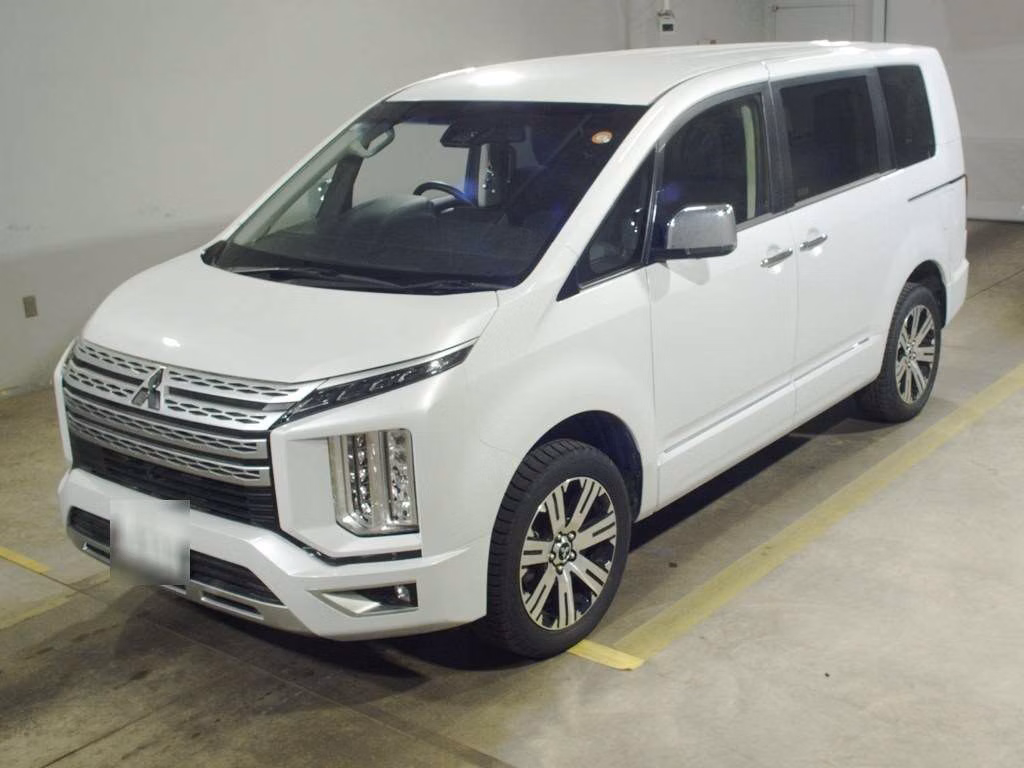 MITSUBISHI DELICA D:5