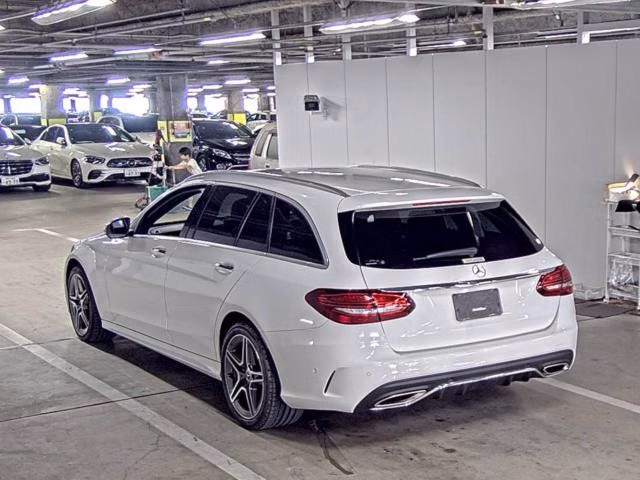 MERCEDES-BENZ C-CLASS