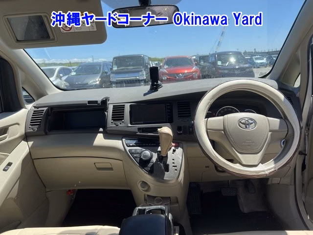 TOYOTA ISIS