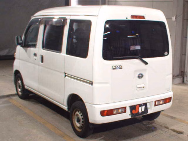 TOYOTA PIXIS VAN