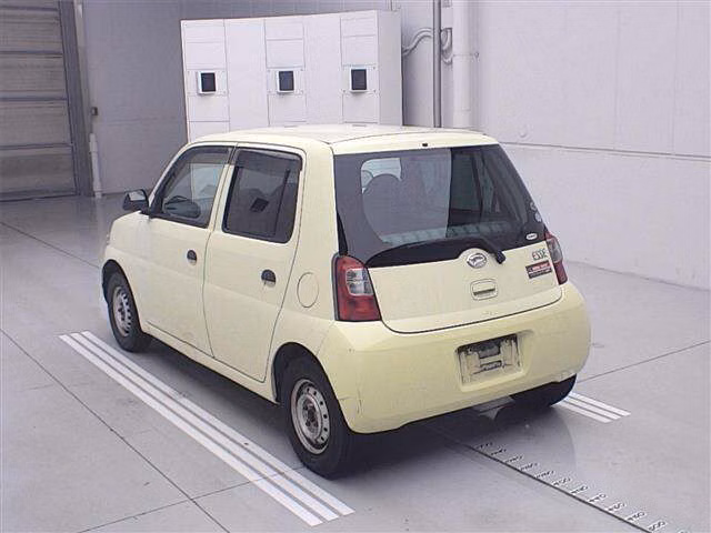 DAIHATSU ESSE