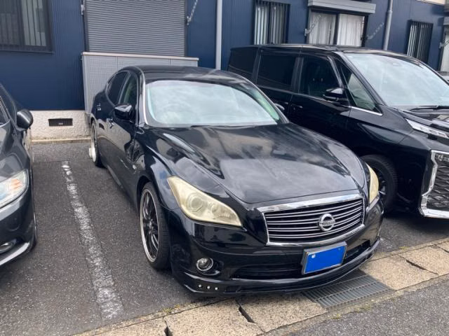NISSAN FUGA