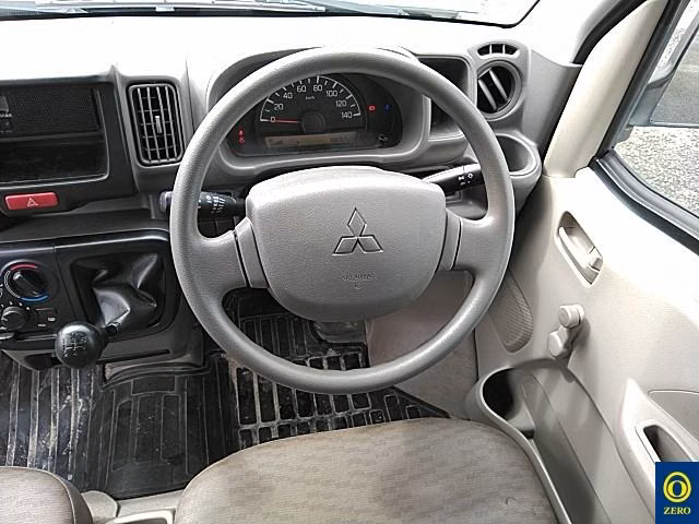 MITSUBISHI MINICAB