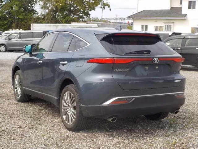 TOYOTA HARRIER
