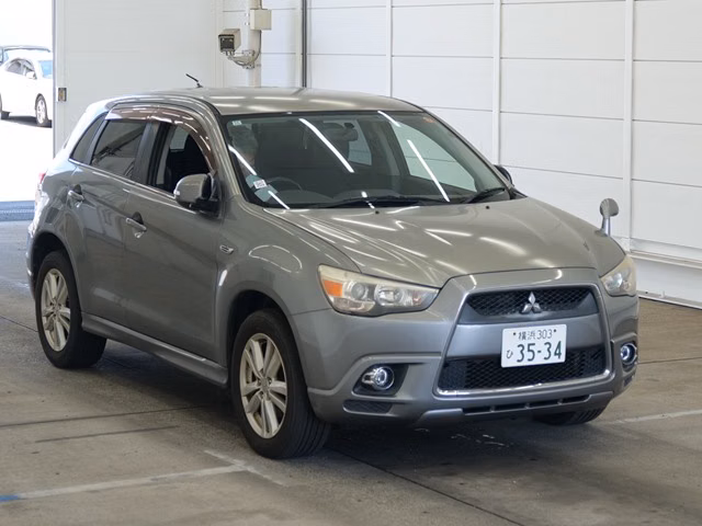 MITSUBISHI RVR