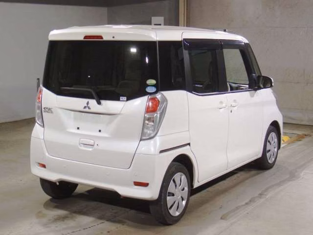 MITSUBISHI EK SPACE