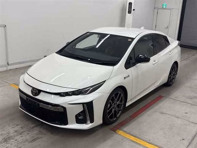 TOYOTA PRIUS PHV