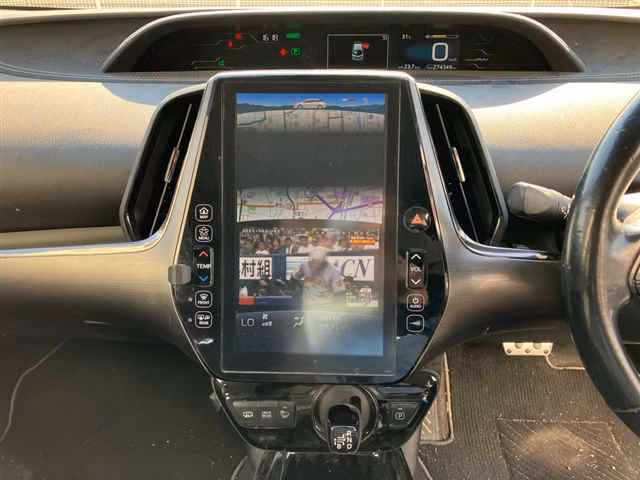 TOYOTA PRIUS PHV