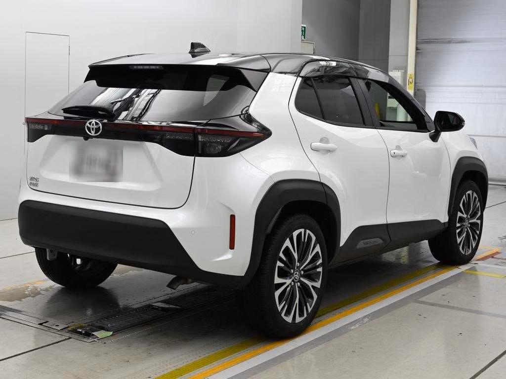 TOYOTA YARIS CROSS