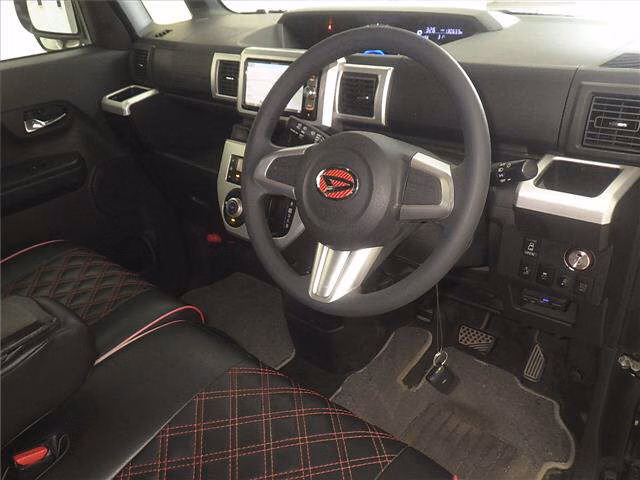 DAIHATSU WAKE