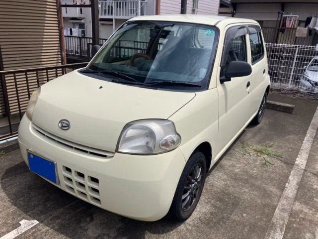 DAIHATSU ESSE