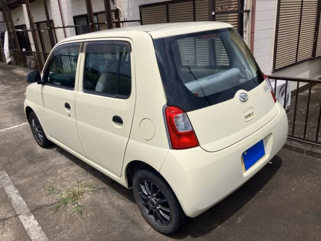 DAIHATSU ESSE