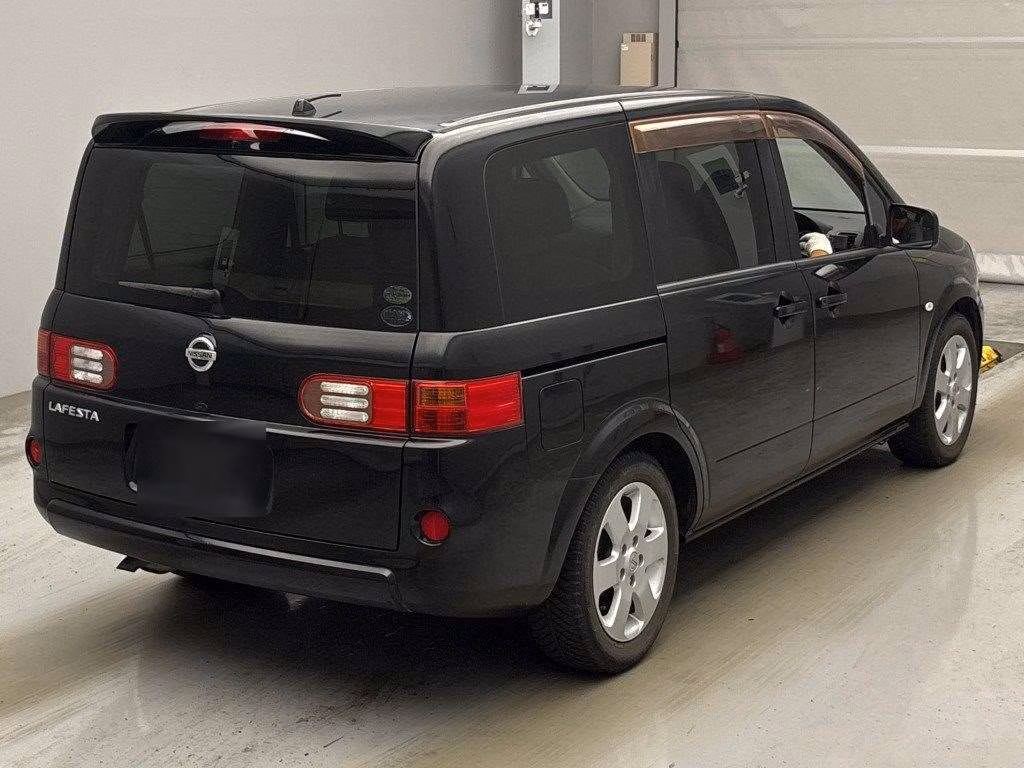 NISSAN LAFESTA