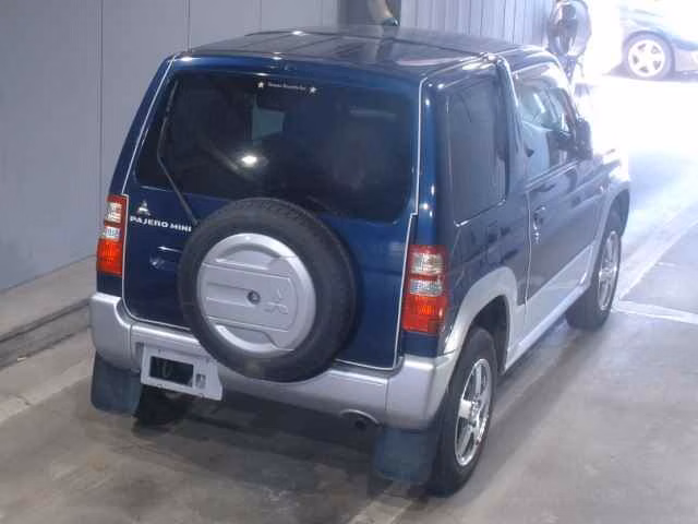 MITSUBISHI PAJERO MINI